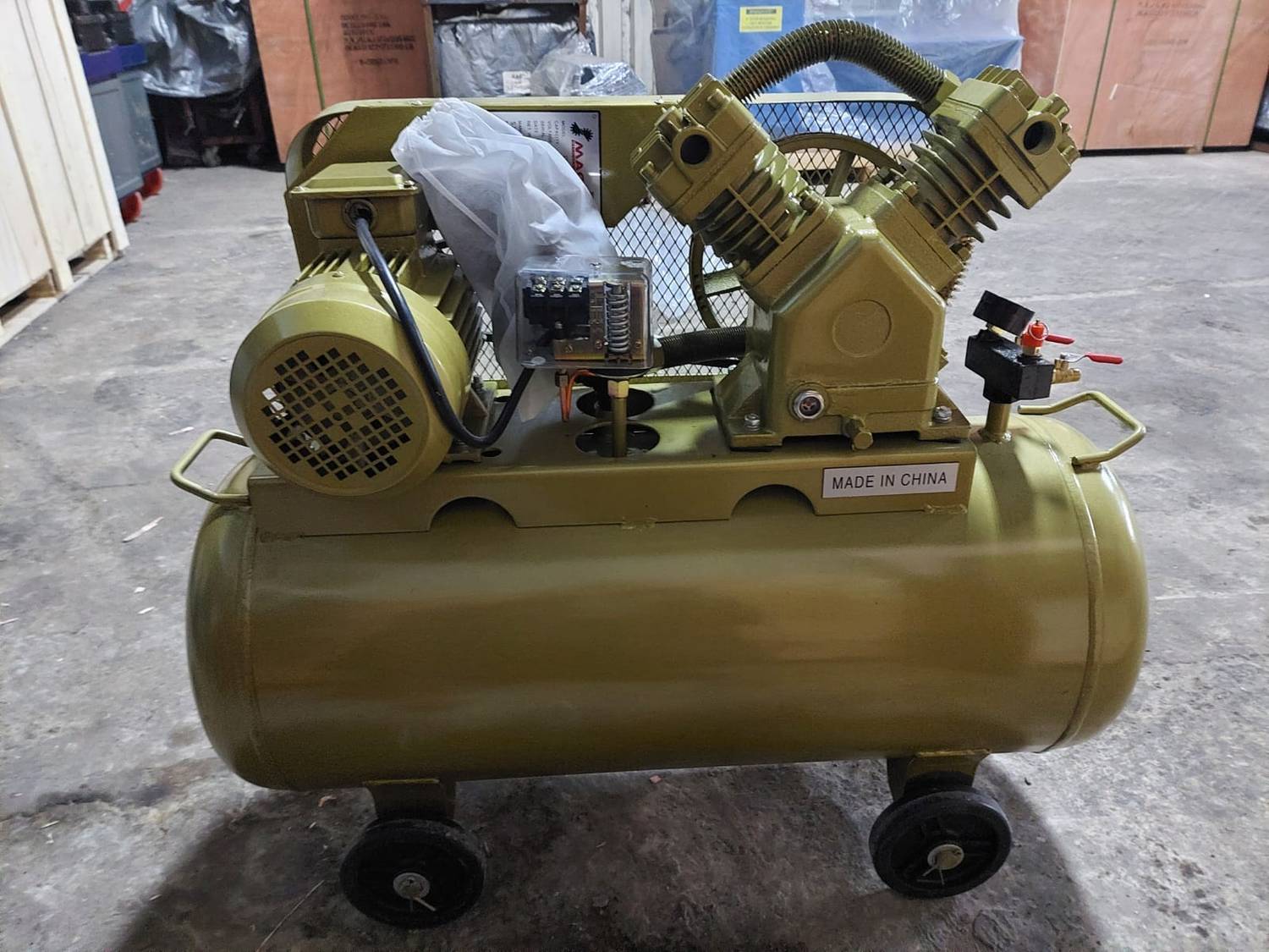 Воздушный компрессор SMV-2.2/8-15 кВт