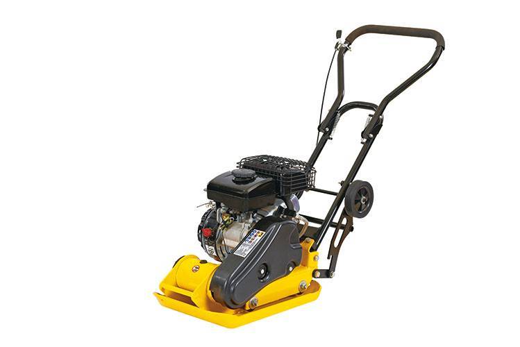 Виброплита TOR T-80 86 кг, 13кН Loncin бак, коврик, колесный комплект