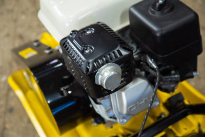 Виброплита TOR C-90L(R) 83 кг, 16кН (Honda) колесный комплект