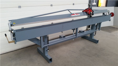 Листогиб ручной усиленный Decker X7-4250/1 мм