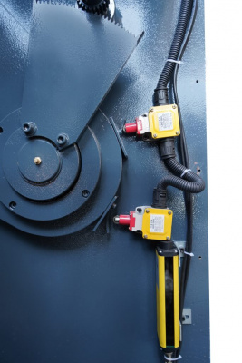 Ножницы гильотинные гидравлические Metal Master HCJ 2540 Е