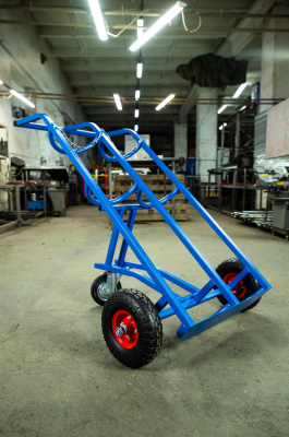 Тележка для газовых баллонов TOR ГБ-2, 2 баллона (250 пневмо колеса + 160 поворотное)